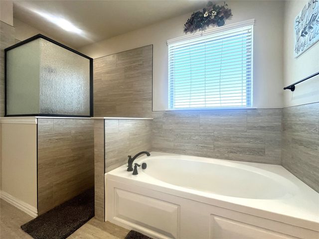 460 Tristin Lane, Waxahachie, TX 75167