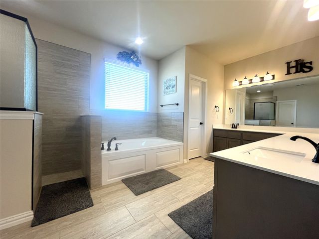 460 Tristin Lane, Waxahachie, TX 75167