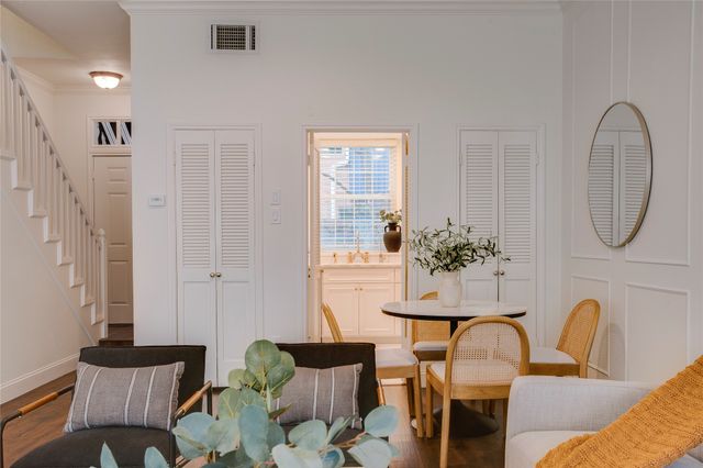 4424 Holland Avenue 304, Dallas, TX 75219