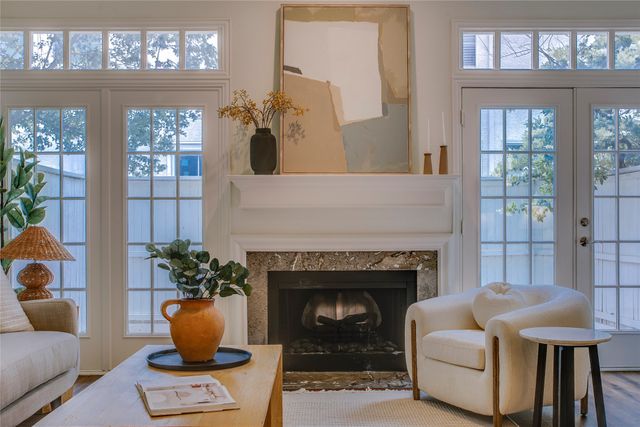 4424 Holland Avenue 304, Dallas, TX 75219