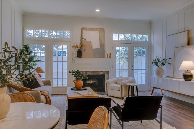 4424 Holland Avenue 304, Dallas, TX 75219