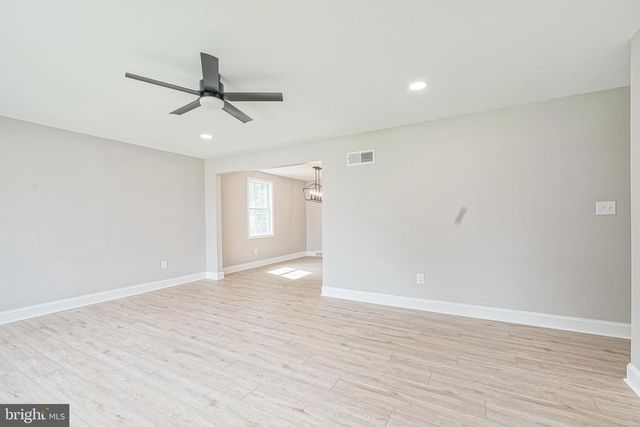 412 W CEDAR AVE, Oaklyn, NJ 08107