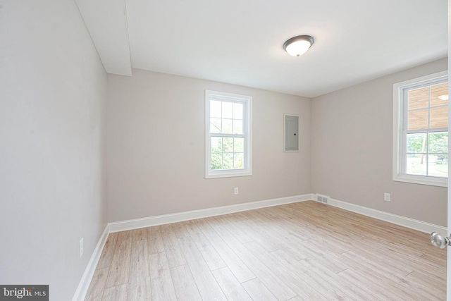 412 W CEDAR AVE, Oaklyn, NJ 08107