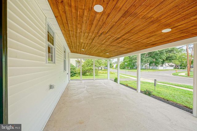 412 W CEDAR AVE, Oaklyn, NJ 08107