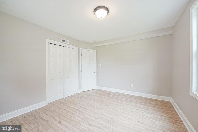 412 W CEDAR AVE, Oaklyn, NJ 08107