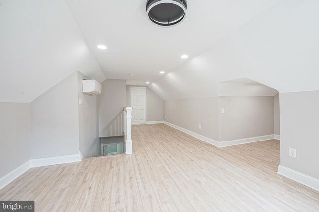 412 W CEDAR AVE, Oaklyn, NJ 08107