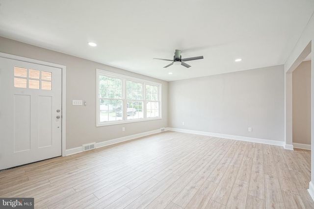 412 W CEDAR AVE, Oaklyn, NJ 08107
