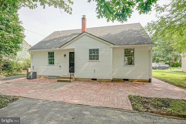 412 W CEDAR AVE, Oaklyn, NJ 08107