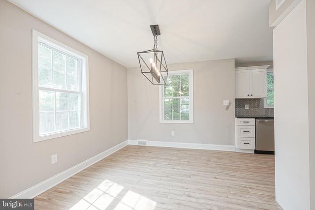 412 W CEDAR AVE, Oaklyn, NJ 08107