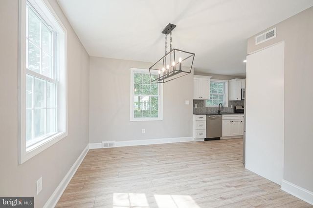 412 W CEDAR AVE, Oaklyn, NJ 08107