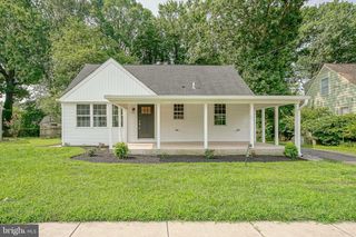 412 W CEDAR AVE, Oaklyn, NJ 08107