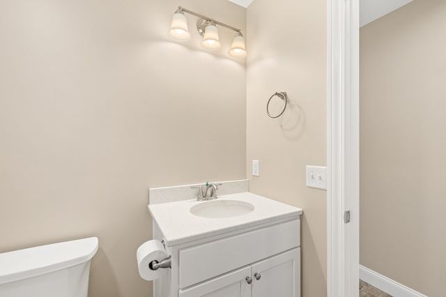 1365 Deer Ridge Lane, Ontario, OH 44906