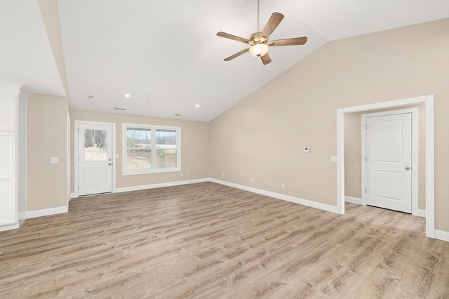 1365 Deer Ridge Lane, Ontario, OH 44906