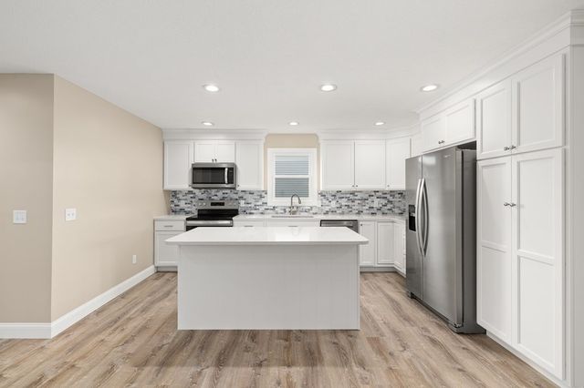 1365 Deer Ridge Lane, Ontario, OH 44906