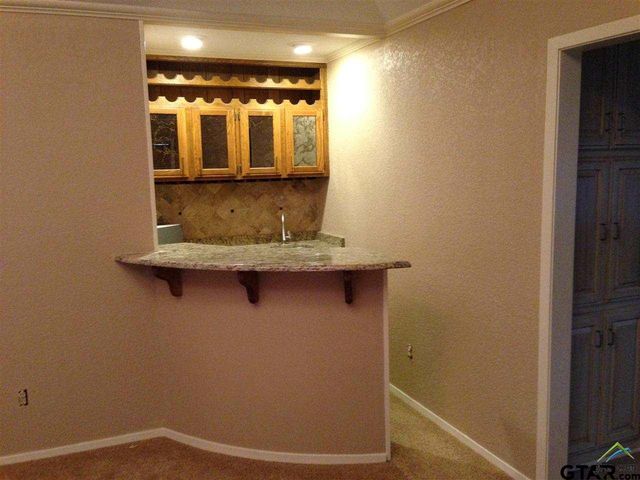 1602 Timber Creek Dr, Tyler, TX 75703