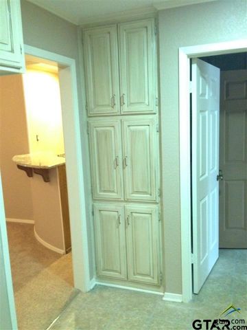 1602 Timber Creek Dr, Tyler, TX 75703