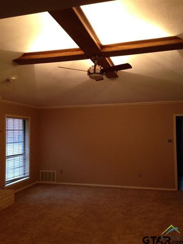 1602 Timber Creek Dr, Tyler, TX 75703