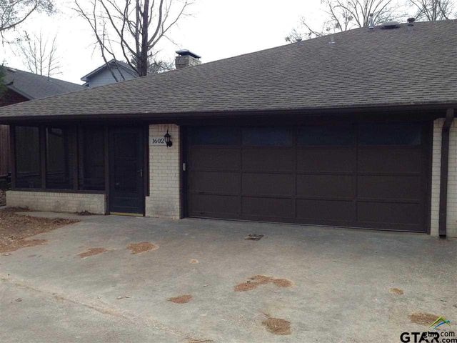 1602 Timber Creek Dr, Tyler, TX 75703