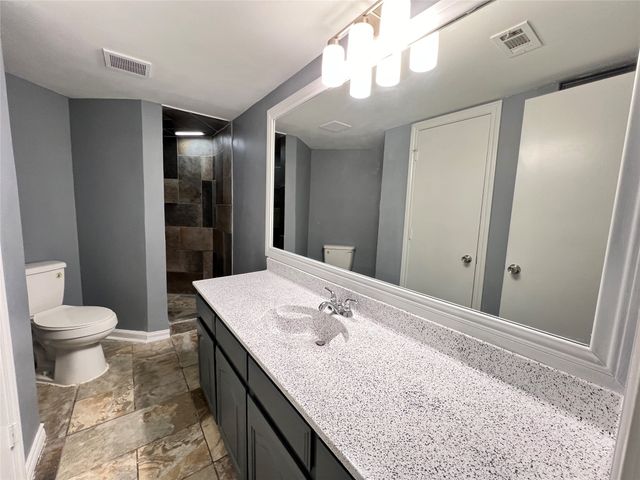 213 Alexander Court, Irving, TX 75061