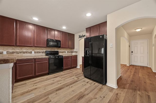 15319 Meandering Post Trail, Houston, TX 77044