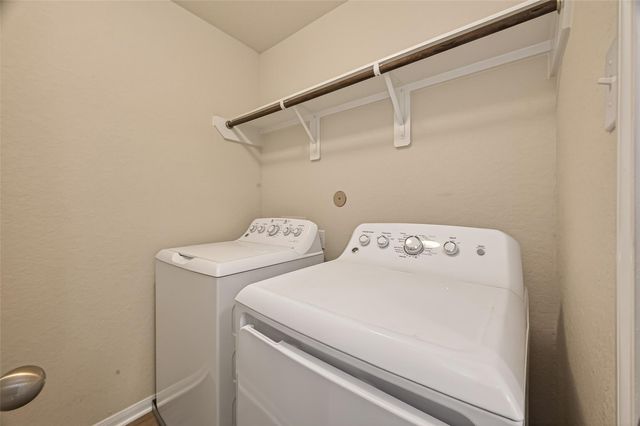 15319 Meandering Post Trail, Houston, TX 77044