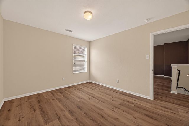 15319 Meandering Post Trail, Houston, TX 77044