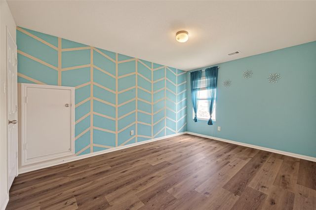 15319 Meandering Post Trail, Houston, TX 77044