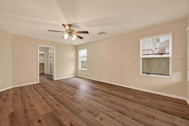 15319 Meandering Post Trail, Houston, TX 77044