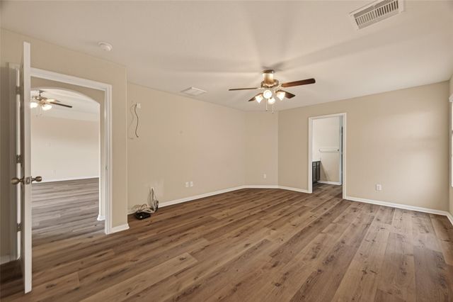 15319 Meandering Post Trail, Houston, TX 77044