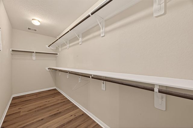 15319 Meandering Post Trail, Houston, TX 77044