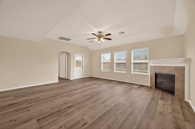 15319 Meandering Post Trail, Houston, TX 77044