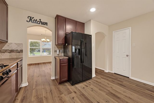 15319 Meandering Post Trail, Houston, TX 77044