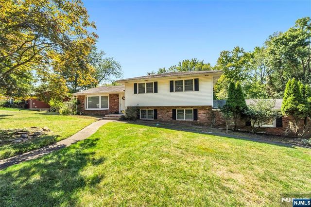 1011 Washington Avenue, Old Tappan, NJ 07675