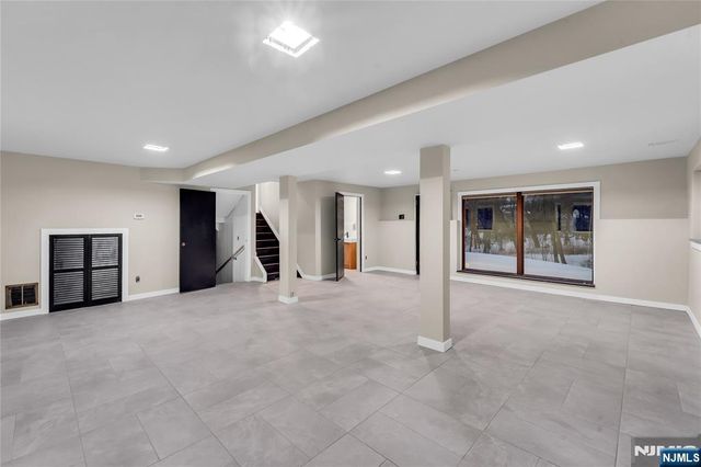 1011 Washington Avenue, Old Tappan, NJ 07675