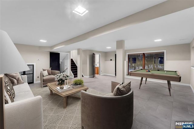 1011 Washington Avenue, Old Tappan, NJ 07675