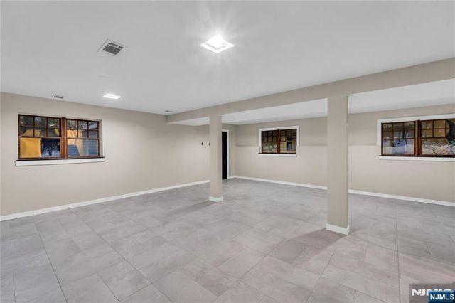 1011 Washington Avenue, Old Tappan, NJ 07675