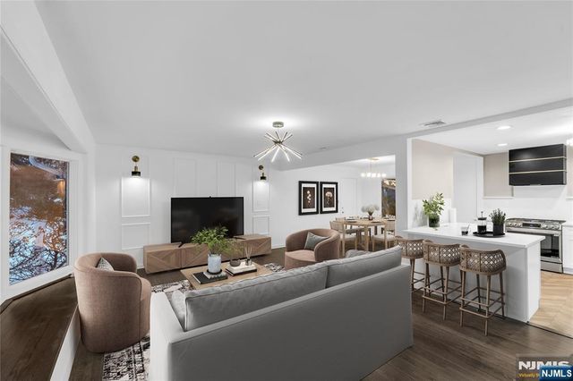 1011 Washington Avenue, Old Tappan, NJ 07675