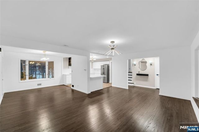 1011 Washington Avenue, Old Tappan, NJ 07675