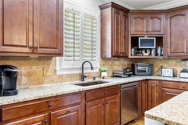 5 SE Laurchris Drive, Rome, GA 30161