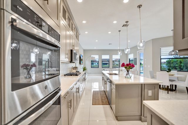 11965 S Baypoint Circle, Parkland, FL 33076