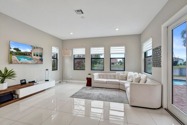 11965 S Baypoint Circle, Parkland, FL 33076