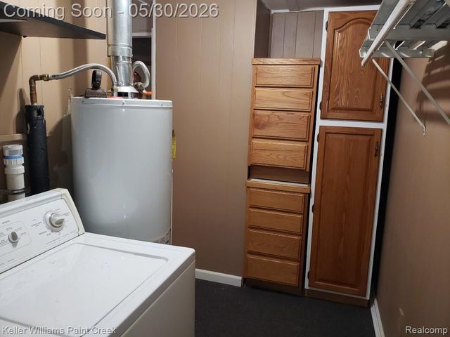 1867 Rustic Lane, Keego Harbor, MI 48320