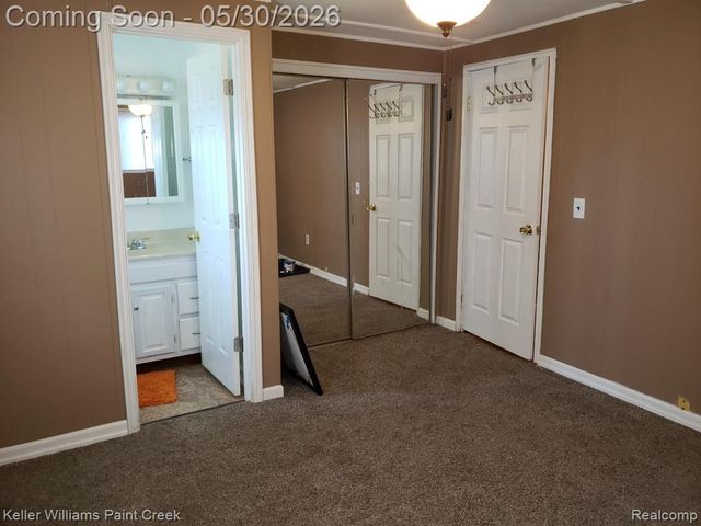 1867 Rustic Lane, Keego Harbor, MI 48320