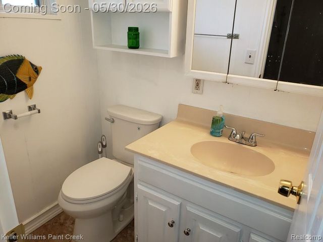 1867 Rustic Lane, Keego Harbor, MI 48320