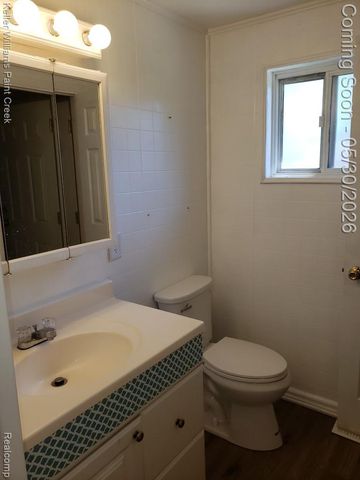 1867 Rustic Lane, Keego Harbor, MI 48320