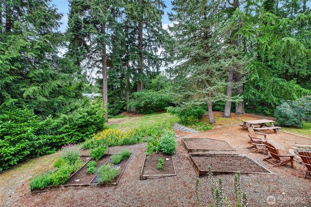 10430 90th Avenue SW, Lakewood, WA 98498