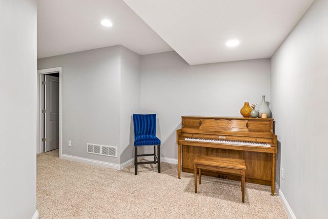 5090 Kimberly Lane N, Plymouth, MN 55446
