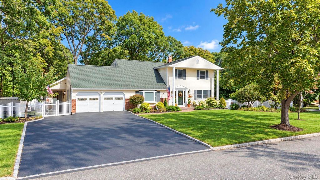 1 Porpoise Drive, Centereach, NY 11720 — photo 4