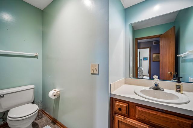 8002 Goodman Drive, Urbandale, IA 50322