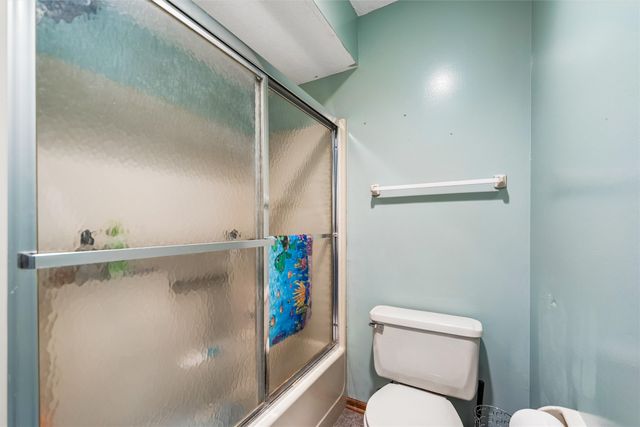 8002 Goodman Drive, Urbandale, IA 50322